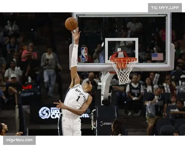 马刺送热火5连败，文班亚马26分14篮板5盖帽